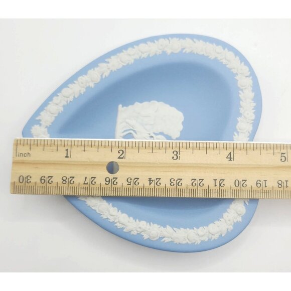 Wedgwood Heart Trinket Dish Blue & White Jasperware Made In England - Picture 8 of 8